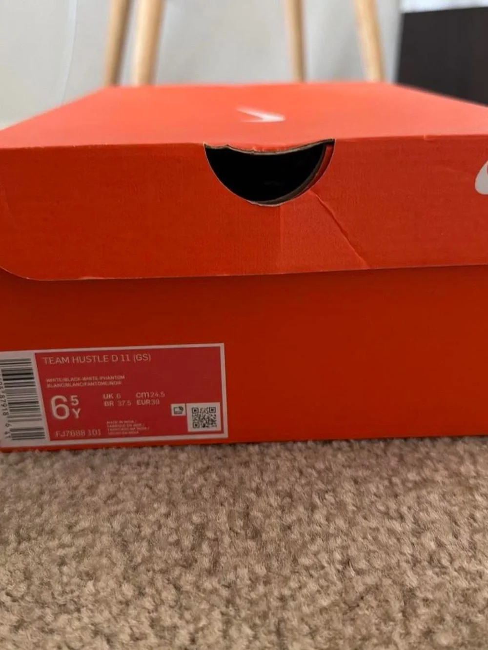 Nike Team Hustle D 11